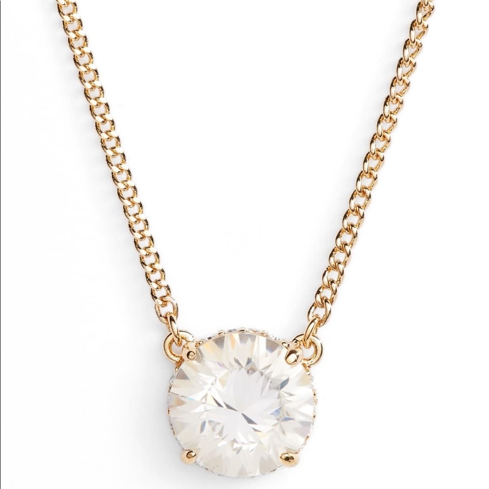 VINCE CAMUTO GOLD TONE NECKLACE!!!